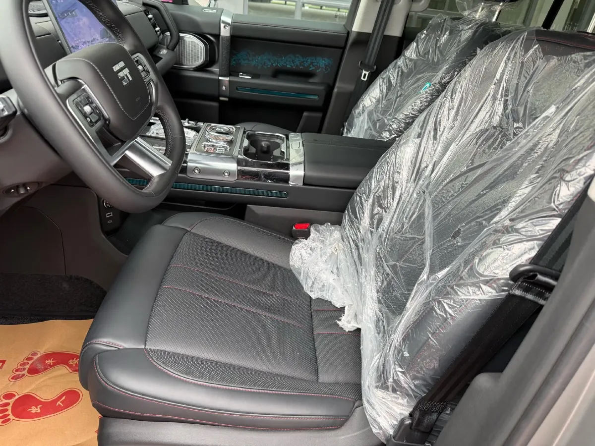 2025 Jetour Zongheng G700 2.0T 211HP L4 2DHT PHEV,autocango,china used car exporter,china ev exporter,chinese used car exporter,chinese used ev exporter