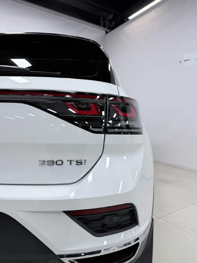 2023 Volkswagen T-Roc 1.4T 150HP L4 7DCT,autocango,china used car exporter,china ev exporter,chinese used car exporter,chinese used ev exporter