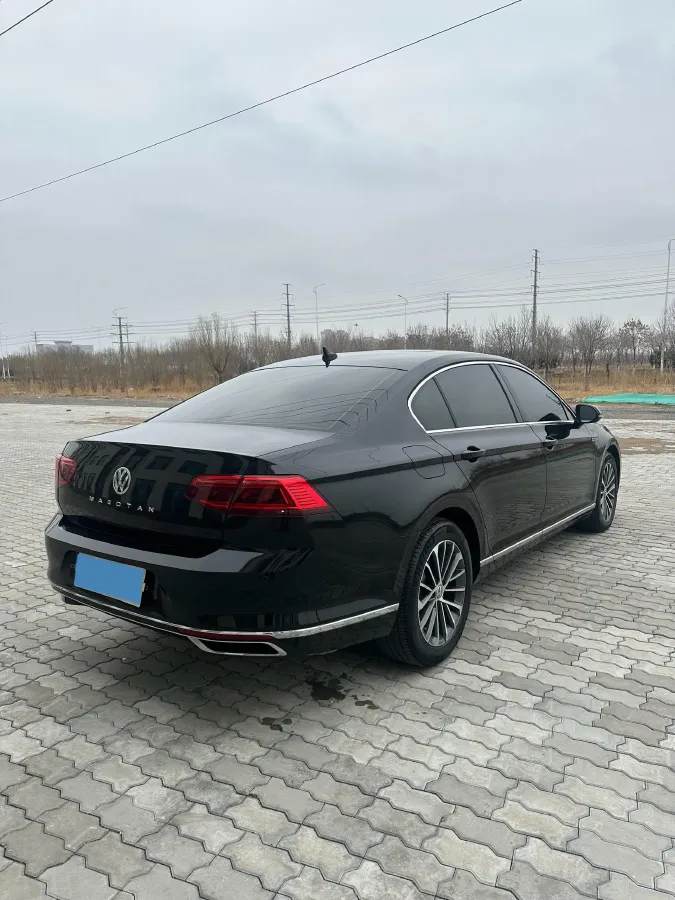 2020 Volkswagen Magotan 2.0T 186HP L4 7DCT,autocango,china used car exporter,china ev exporter,chinese used car exporter,chinese used ev exporter