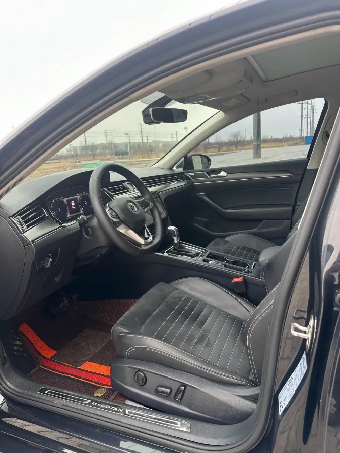 2020 Volkswagen Magotan 2.0T 186HP L4 7DCT,autocango,china used car exporter,china ev exporter,chinese used car exporter,chinese used ev exporter