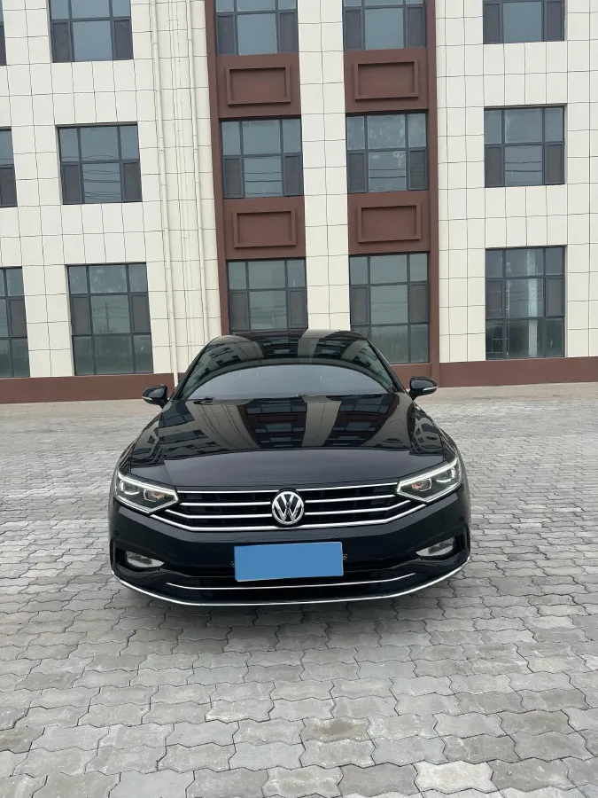 2020 Volkswagen Magotan 2.0T 186HP L4 7DCT,autocango,china used car exporter,china ev exporter,chinese used car exporter,chinese used ev exporter