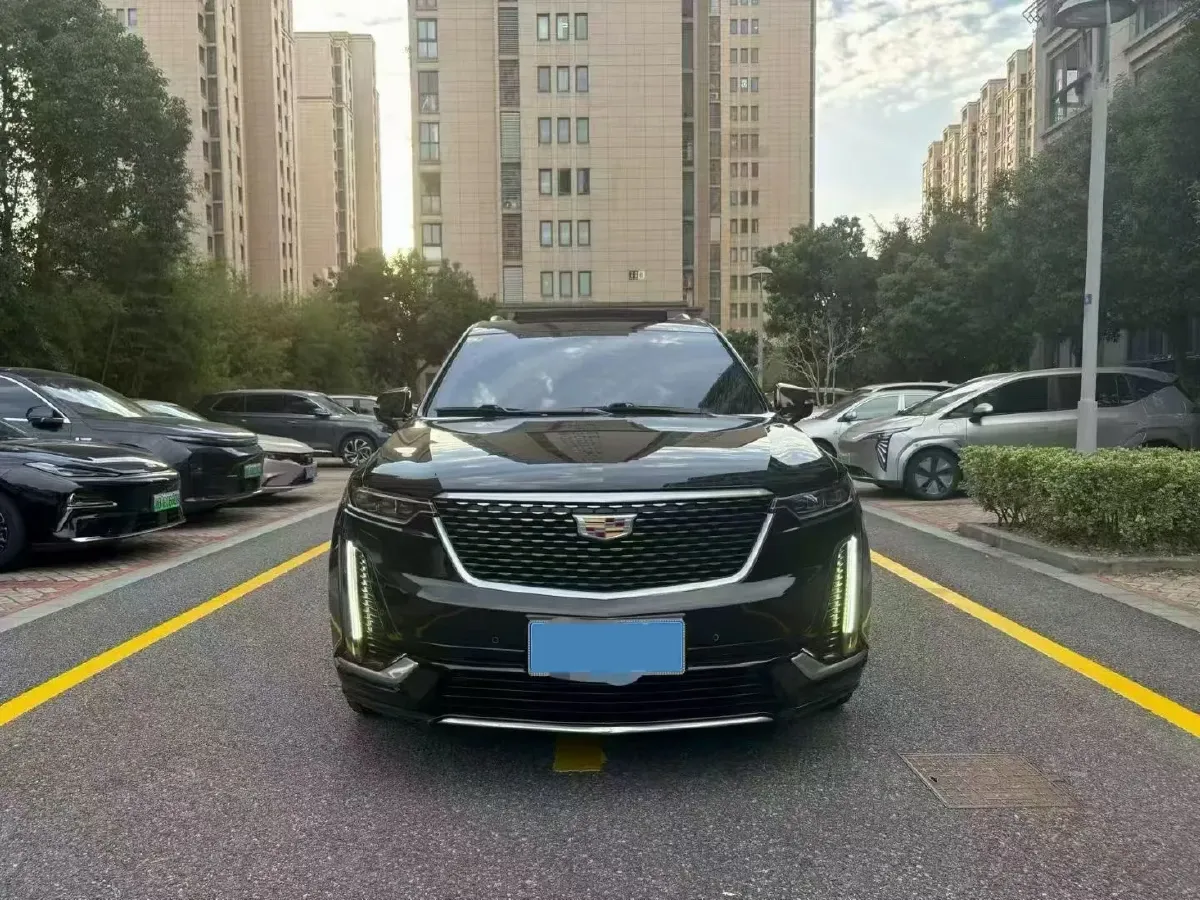 2020 Cadillac XT6 2.0T 241HP L4 9AT,autocango,china used car exporter,china ev exporter,chinese used car exporter,chinese used ev exporter