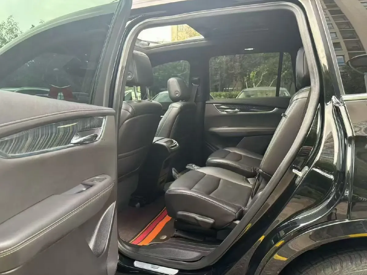 2020 Cadillac XT6 2.0T 241HP L4 9AT,autocango,china used car exporter,china ev exporter,chinese used car exporter,chinese used ev exporter