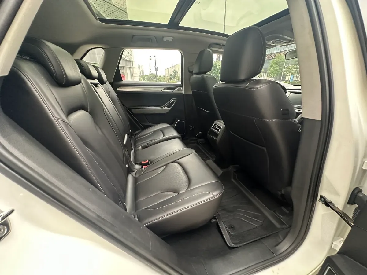 2017 Zotye Damy X7 2.0T 190HP L4 6DCT,autocango,china used car exporter,china ev exporter,chinese used car exporter,chinese used ev exporter