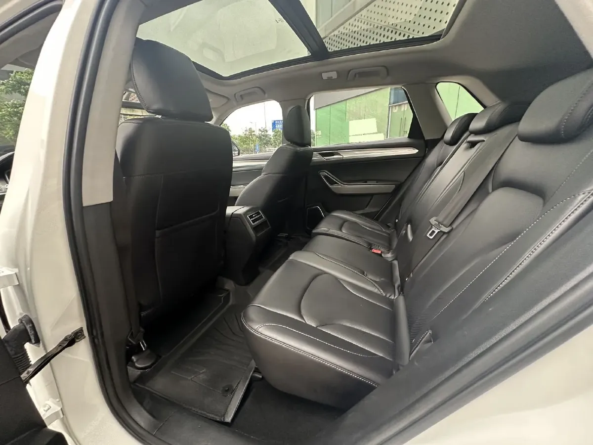 2017 Zotye Damy X7 2.0T 190HP L4 6DCT,autocango,china used car exporter,china ev exporter,chinese used car exporter,chinese used ev exporter