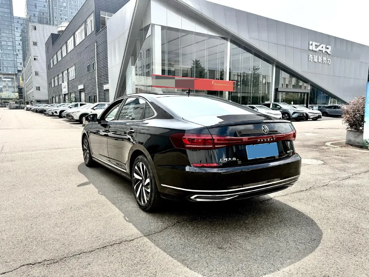 2025 Volkswagen Passat 2.0T 220HP L4 7DCT,autocango,china used car exporter,china ev exporter,chinese used car exporter,chinese used ev exporter