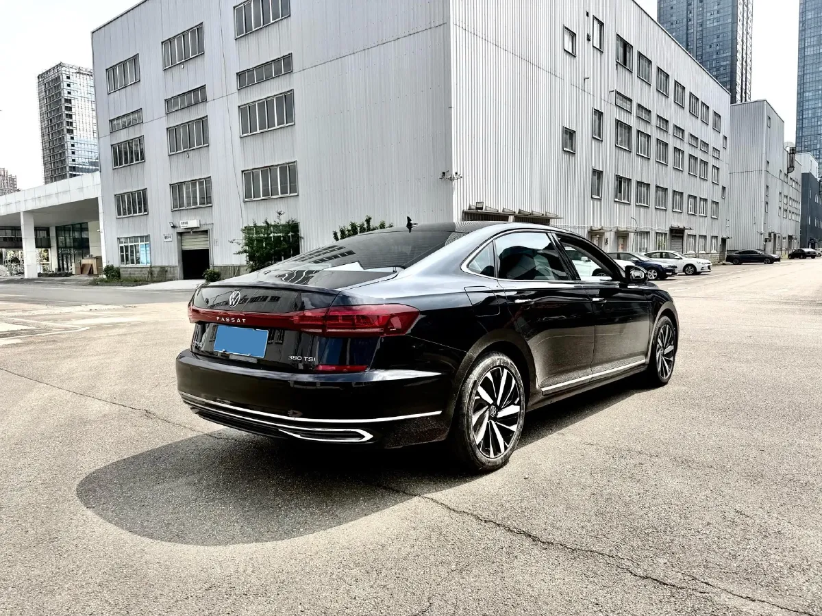2025 Volkswagen Passat 2.0T 220HP L4 7DCT,autocango,china used car exporter,china ev exporter,chinese used car exporter,chinese used ev exporter