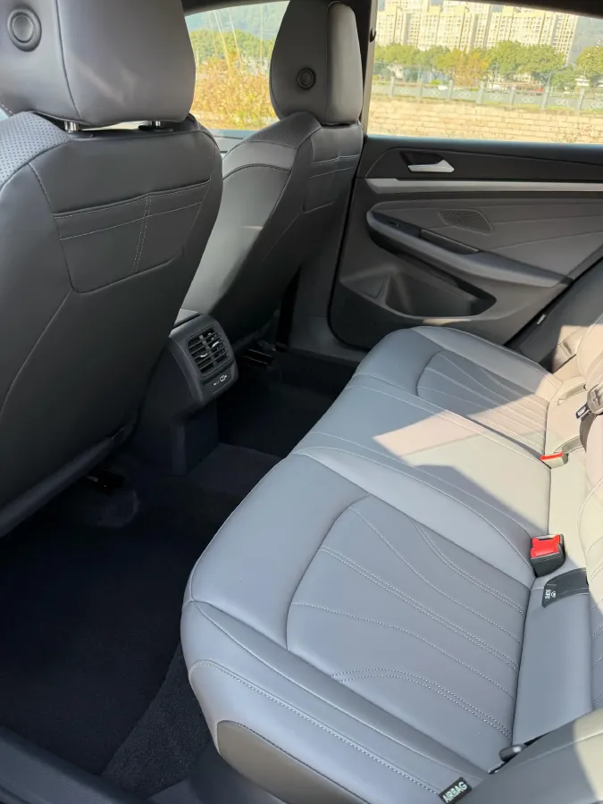 2026 Volkswagen Lamando 2.0T 220HP L4 7DCT,autocango,china used car exporter,china ev exporter,chinese used car exporter,chinese used ev exporter