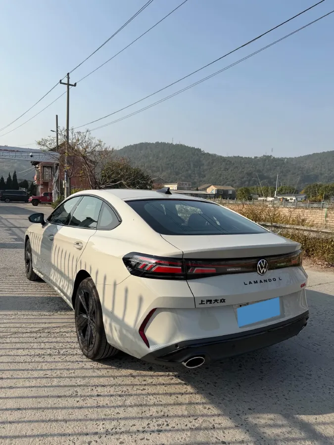 2026 Volkswagen Lamando 2.0T 220HP L4 7DCT,autocango,china used car exporter,china ev exporter,chinese used car exporter,chinese used ev exporter