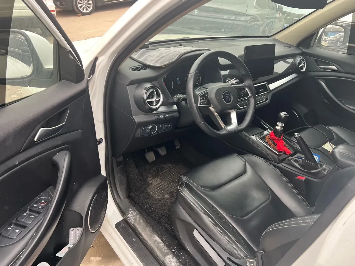 2020 BYD Song 1.5T 160HP L4 6MT,autocango,china used car exporter,china ev exporter,chinese used car exporter,chinese used ev exporter