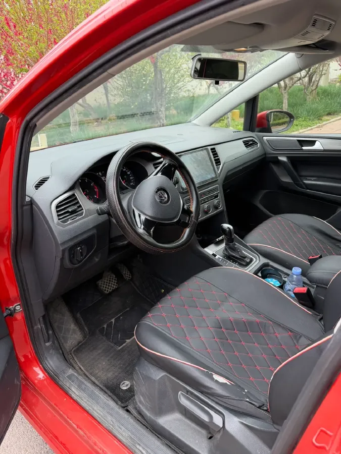 2016 Volkswagen Golf Sportsvan 1.6L 110HP L4 6AT,autocango,china used car exporter,china ev exporter,chinese used car exporter,chinese used ev exporter