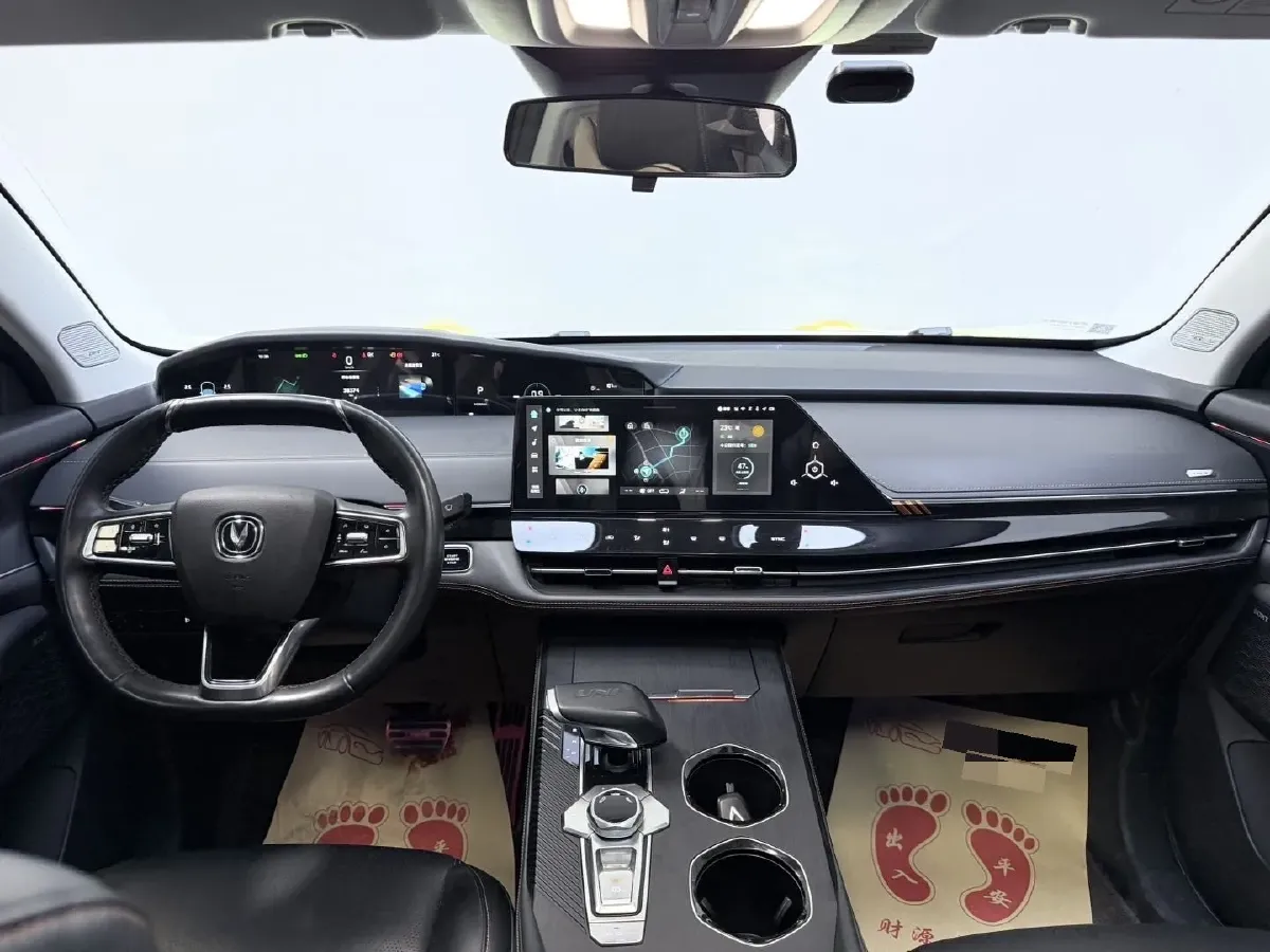 2021 ChangAn UNI-K 2.0T 233HP L4 8AT,autocango,china used car exporter,china ev exporter,chinese used car exporter,chinese used ev exporter