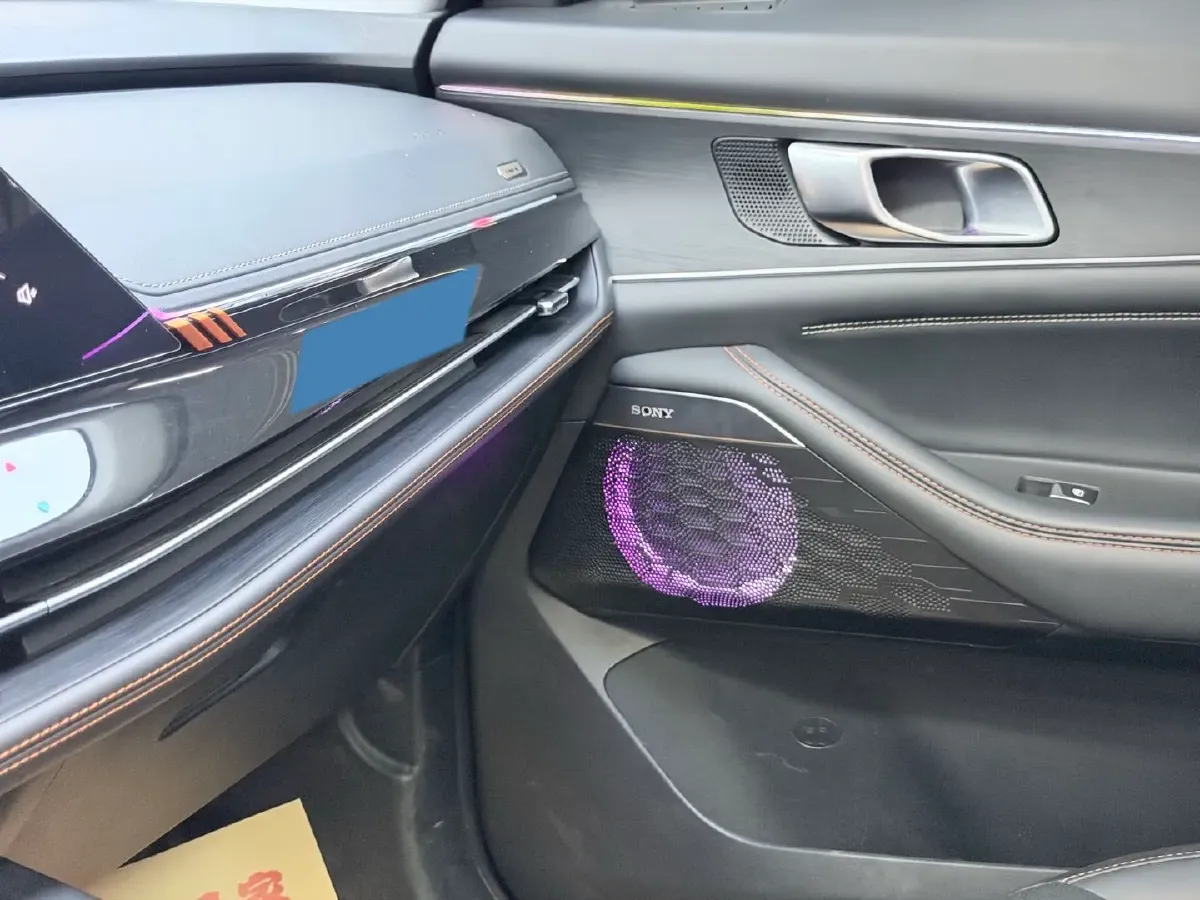 2021 ChangAn UNI-K 2.0T 233HP L4 8AT,autocango,china used car exporter,china ev exporter,chinese used car exporter,chinese used ev exporter