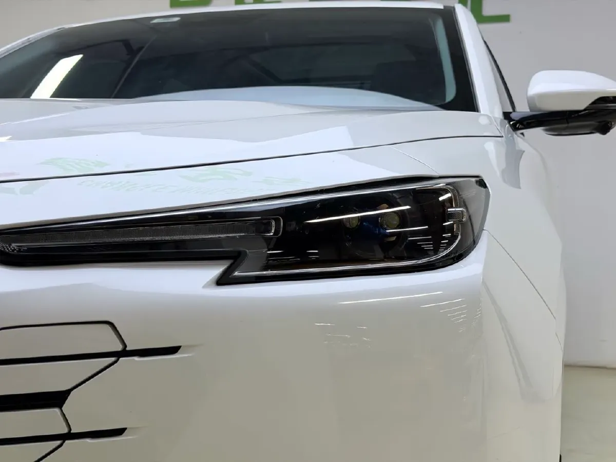 2021 ChangAn UNI-K 2.0T 233HP L4 8AT,autocango,china used car exporter,china ev exporter,chinese used car exporter,chinese used ev exporter