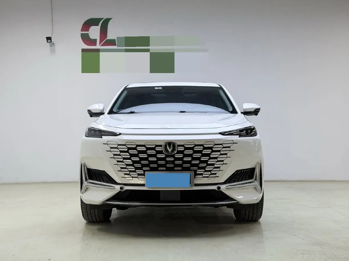 2021 ChangAn UNI-K 2.0T 233HP L4 8AT,autocango,china used car exporter,china ev exporter,chinese used car exporter,chinese used ev exporter