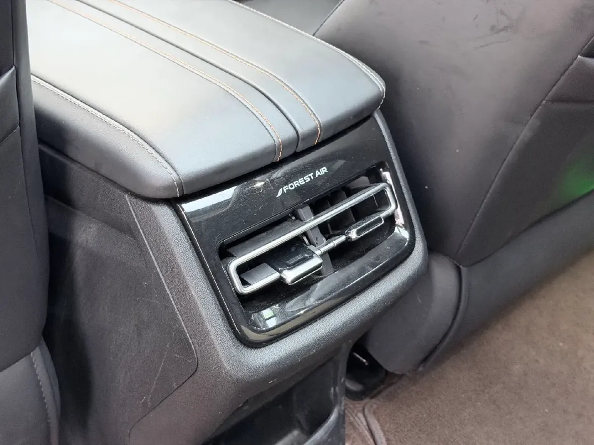 2021 ChangAn UNI-K 2.0T 233HP L4 8AT,autocango,china used car exporter,china ev exporter,chinese used car exporter,chinese used ev exporter