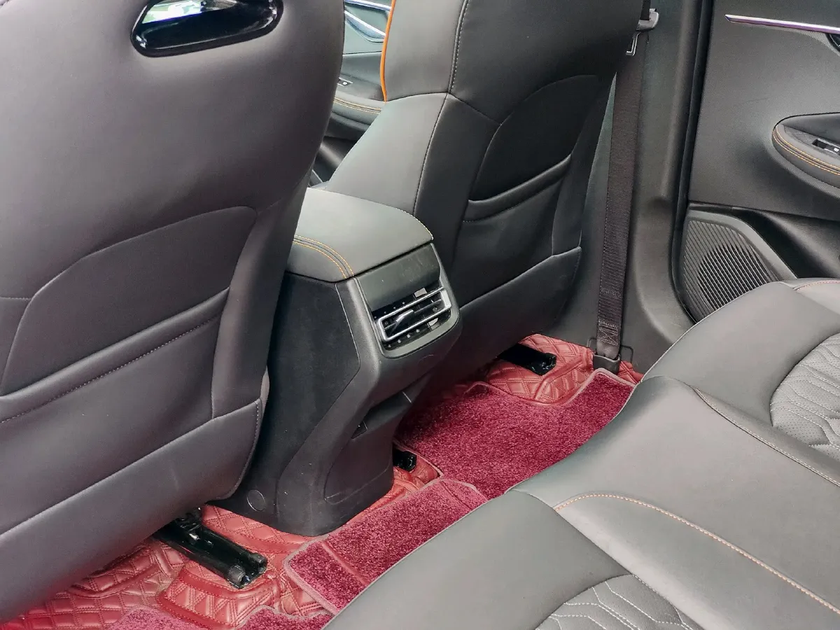 2023 ChangAn UNI-T 1.5T 188HP L4 7DCT,autocango,china used car exporter,china ev exporter,chinese used car exporter,chinese used ev exporter