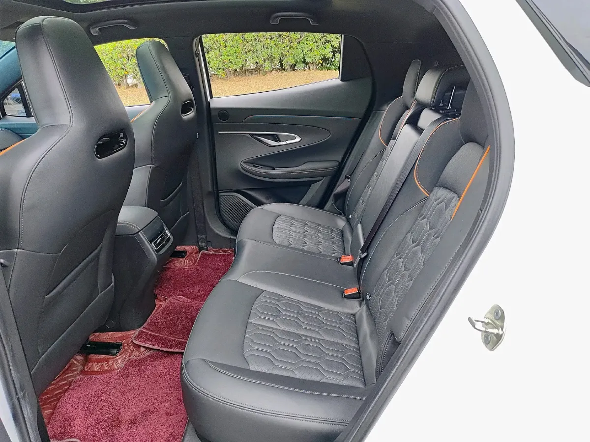 2023 ChangAn UNI-T 1.5T 188HP L4 7DCT,autocango,china used car exporter,china ev exporter,chinese used car exporter,chinese used ev exporter