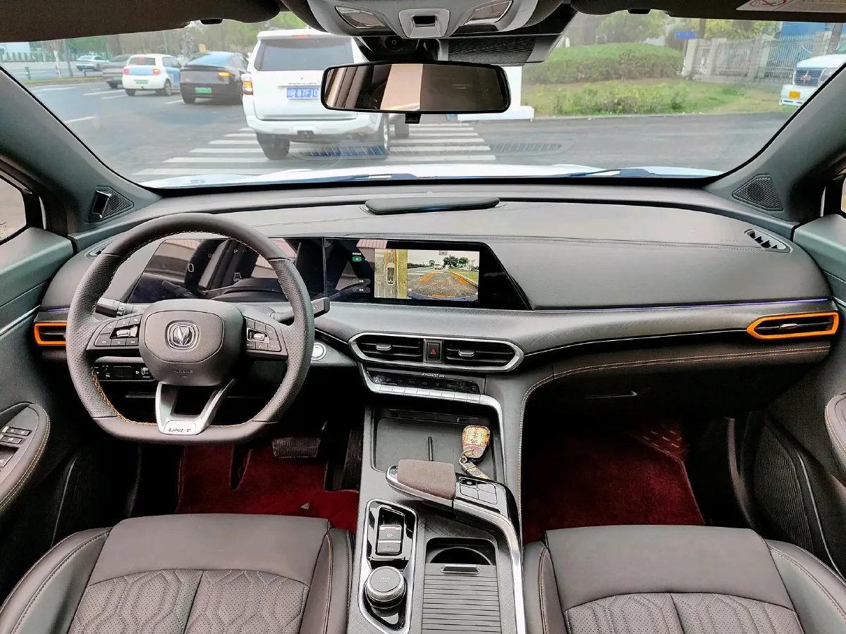 2023 ChangAn UNI-T 1.5T 188HP L4 7DCT,autocango,china used car exporter,china ev exporter,chinese used car exporter,chinese used ev exporter