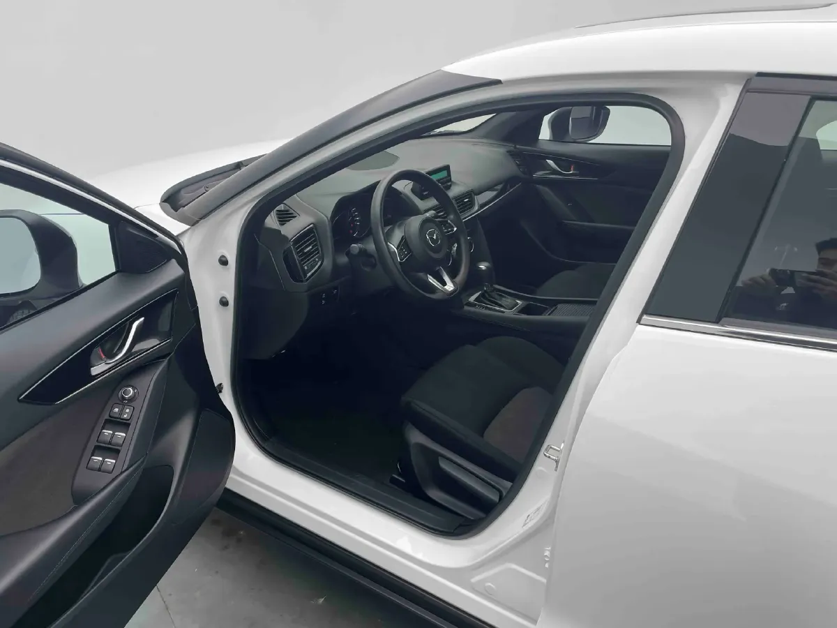 2021 Mazda CX-4 2.0L 158HP L4 6AT,autocango,china used car exporter,china ev exporter,chinese used car exporter,chinese used ev exporter