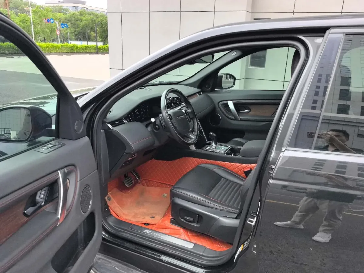2020 Land Rover Discovery Sport 2.0T 249HP L4 9AT,autocango,china used car exporter,china ev exporter,chinese used car exporter,chinese used ev exporter