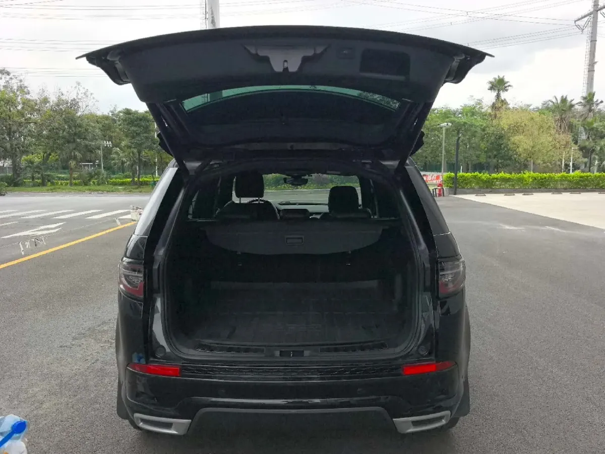 2020 Land Rover Discovery Sport 2.0T 249HP L4 9AT,autocango,china used car exporter,china ev exporter,chinese used car exporter,chinese used ev exporter