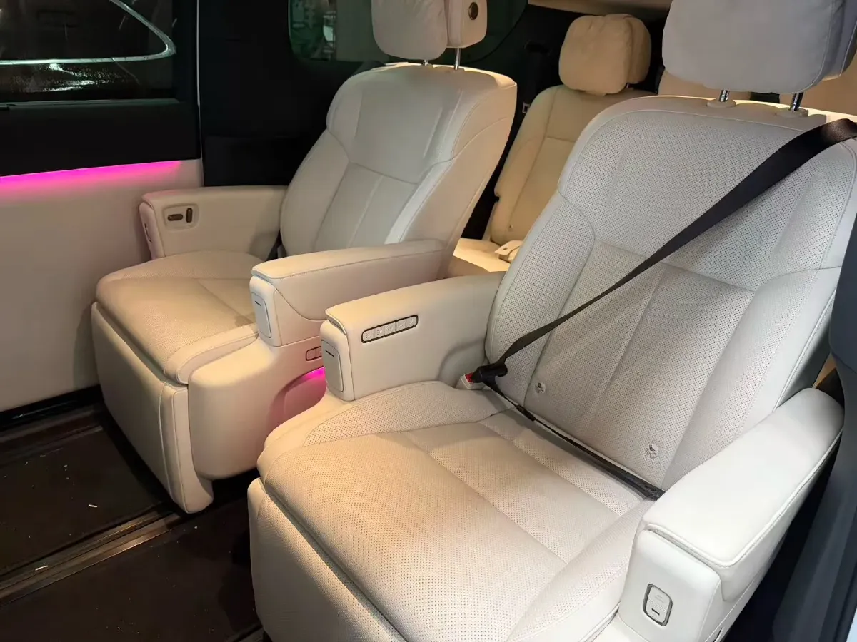 2025 Li MEGA BEV,autocango,china used car exporter,china ev exporter,chinese used car exporter,chinese used ev exporter