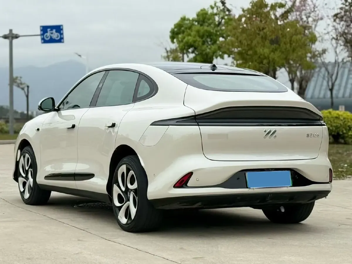 2023 IM LS6 BEV 71KWH,autocango,china used car exporter,china ev exporter,chinese used car exporter,chinese used ev exporter