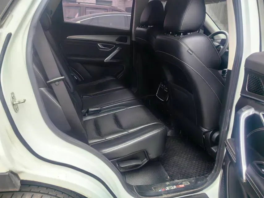 2021 Jetour X70 Plus 1.5T 156HP L4 6MT,autocango,china used car exporter,china ev exporter,chinese used car exporter,chinese used ev exporter