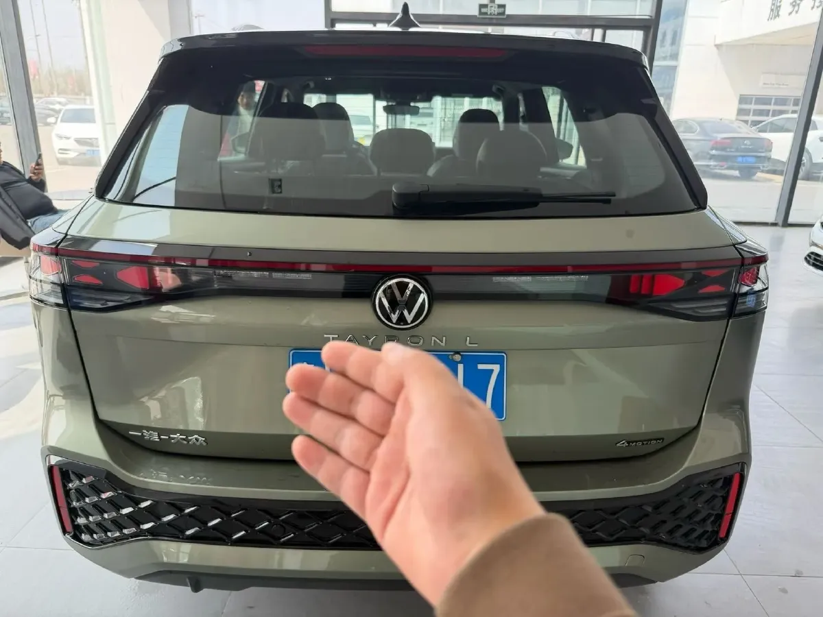 2026 Volkswagen Tayron 2.0T 220HP L4 7DCT,autocango,china used car exporter,china ev exporter,chinese used car exporter,chinese used ev exporter