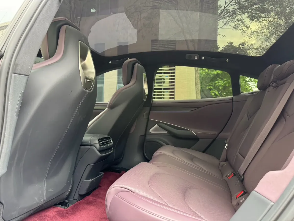 2024 MI SU7 BEV 101KWH,autocango,china used car exporter,china ev exporter,chinese used car exporter,chinese used ev exporter