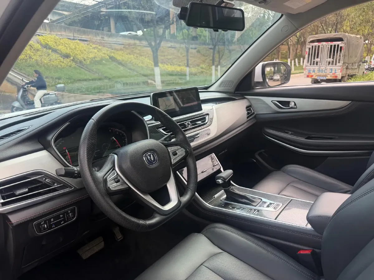 2020 ChangAn CS75 1.5T 178HP L4 6AT,autocango,china used car exporter,china ev exporter,chinese used car exporter,chinese used ev exporter