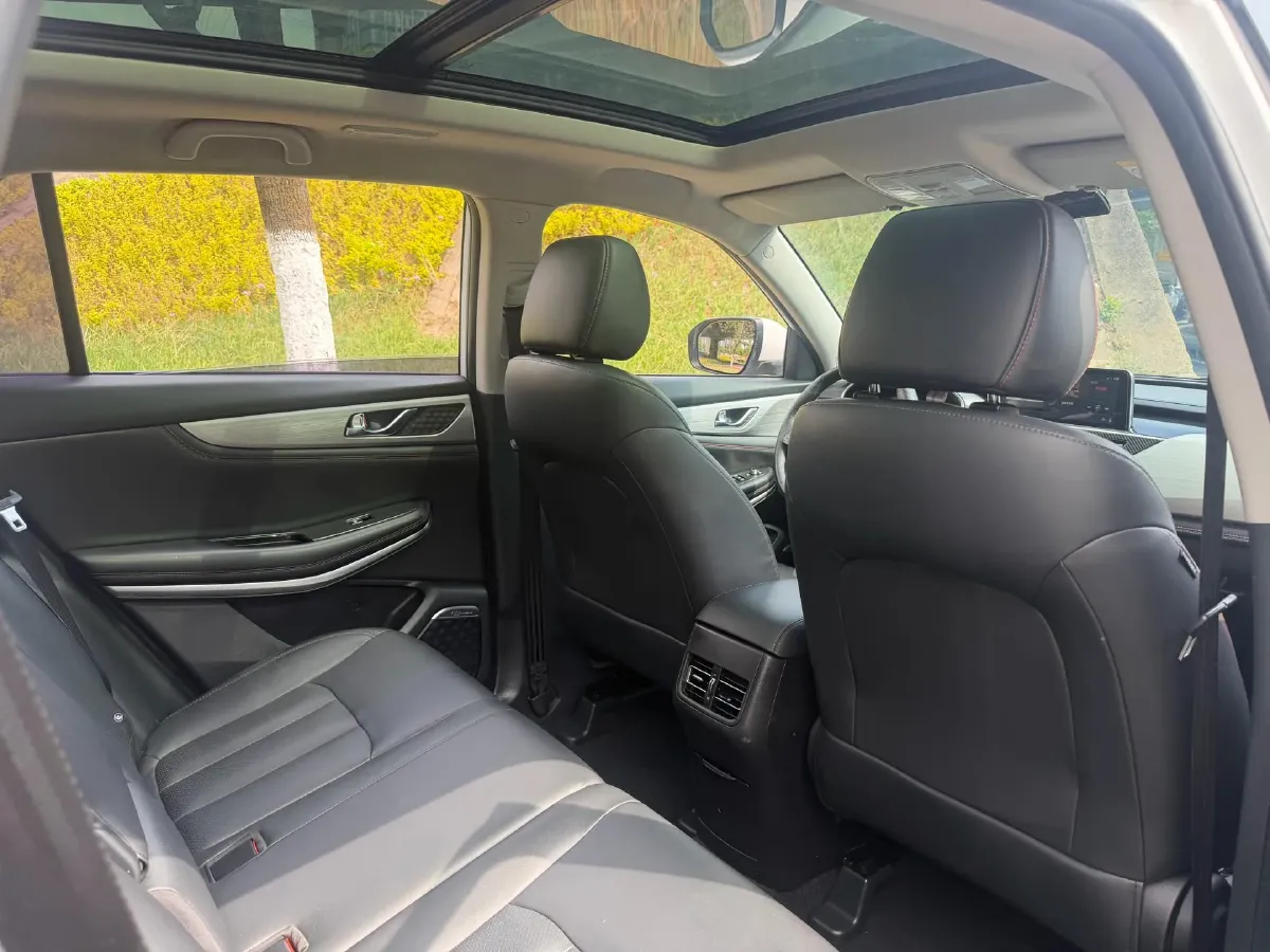 2020 ChangAn CS75 1.5T 178HP L4 6AT,autocango,china used car exporter,china ev exporter,chinese used car exporter,chinese used ev exporter