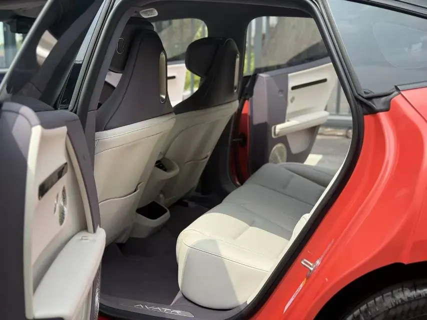 2025 Avatr 06 REEV 156HP REEV,autocango,china used car exporter,china ev exporter,chinese used car exporter,chinese used ev exporter