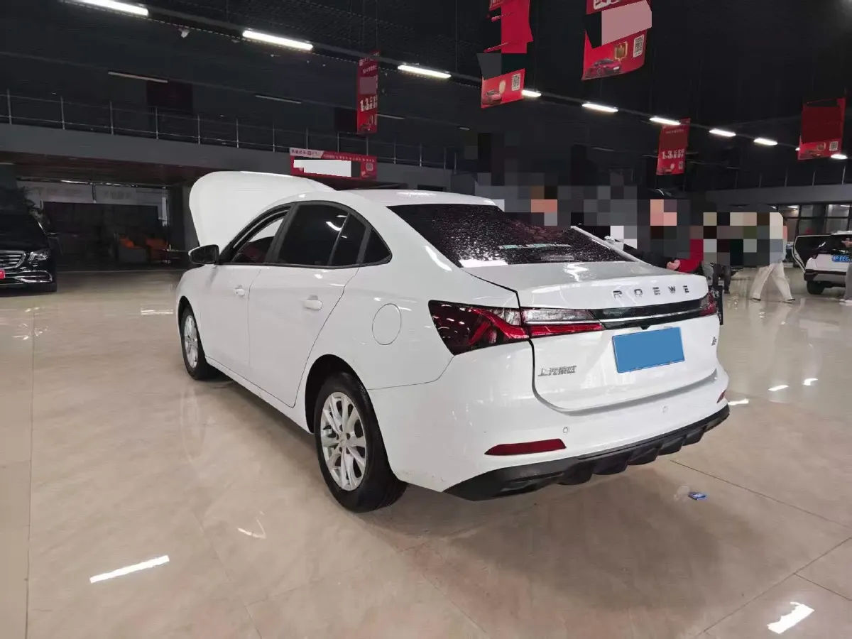 2026 Roewe i5 1.5L 129HP L4 5MT,autocango,china used car exporter,china ev exporter,chinese used car exporter,chinese used ev exporter