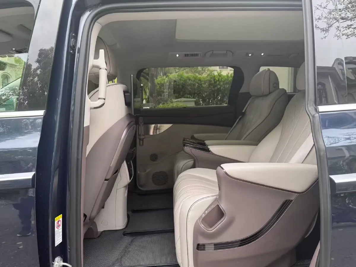 2022 Mercedes-Benz GLC Class 2.0T 197HP L4 9AT,autocango,china used car exporter,china ev exporter,chinese used car exporter,chinese used ev exporter