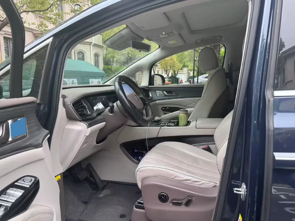 2022 Mercedes-Benz GLC Class 2.0T 197HP L4 9AT,autocango,china used car exporter,china ev exporter,chinese used car exporter,chinese used ev exporter