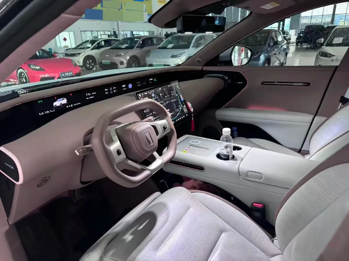 2024 Avatr 07 1.5T 156HP L4 REEV 39.05KWH,autocango,china used car exporter,china ev exporter,chinese used car exporter,chinese used ev exporter