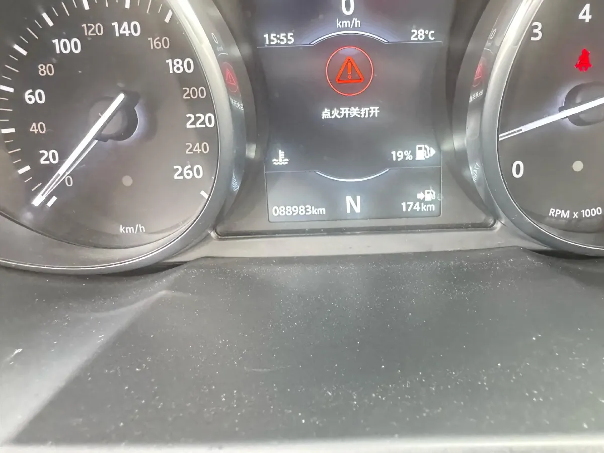 2018 Jaguar F-PACE 2.0T 250HP L4 8AT,autocango,china used car exporter,china ev exporter,chinese used car exporter,chinese used ev exporter