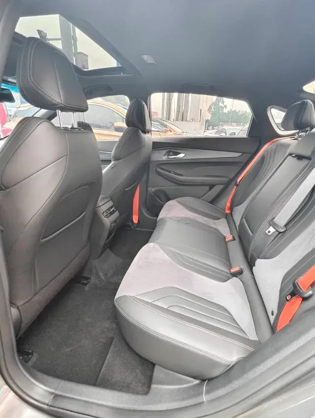 2022 Geely Binray 1.5T 181HP L4 7DCT,autocango,china used car exporter,china ev exporter,chinese used car exporter,chinese used ev exporter