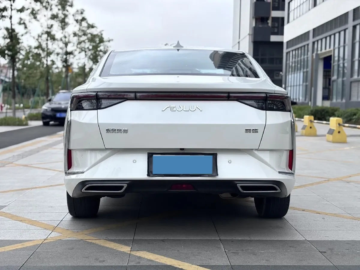 2021 DongFeng Aeolus YiXuan 1.5T 150HP L4 6DCT,autocango,china used car exporter,china ev exporter,chinese used car exporter,chinese used ev exporter