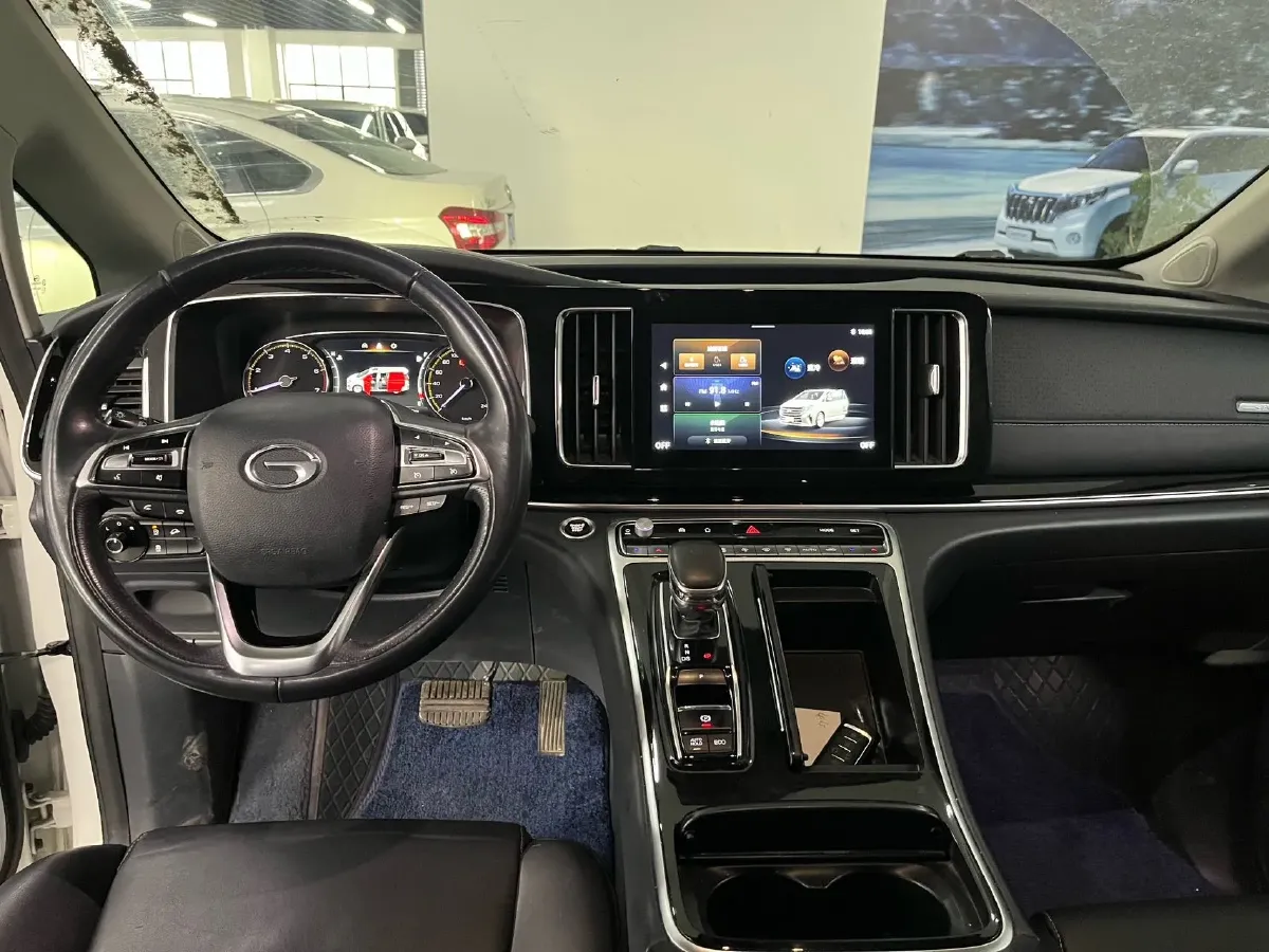 2021 GAC Trumpchi M8 2.0T 252HP L4 8AT,autocango,china used car exporter,china ev exporter,chinese used car exporter,chinese used ev exporter