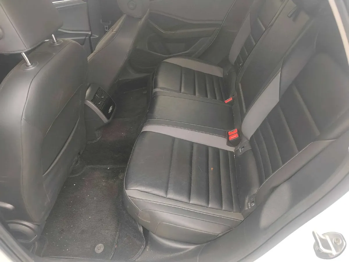 2019 Jeep Renegade 1.3T 173HP L4 7DCT,autocango,china used car exporter,china ev exporter,chinese used car exporter,chinese used ev exporter