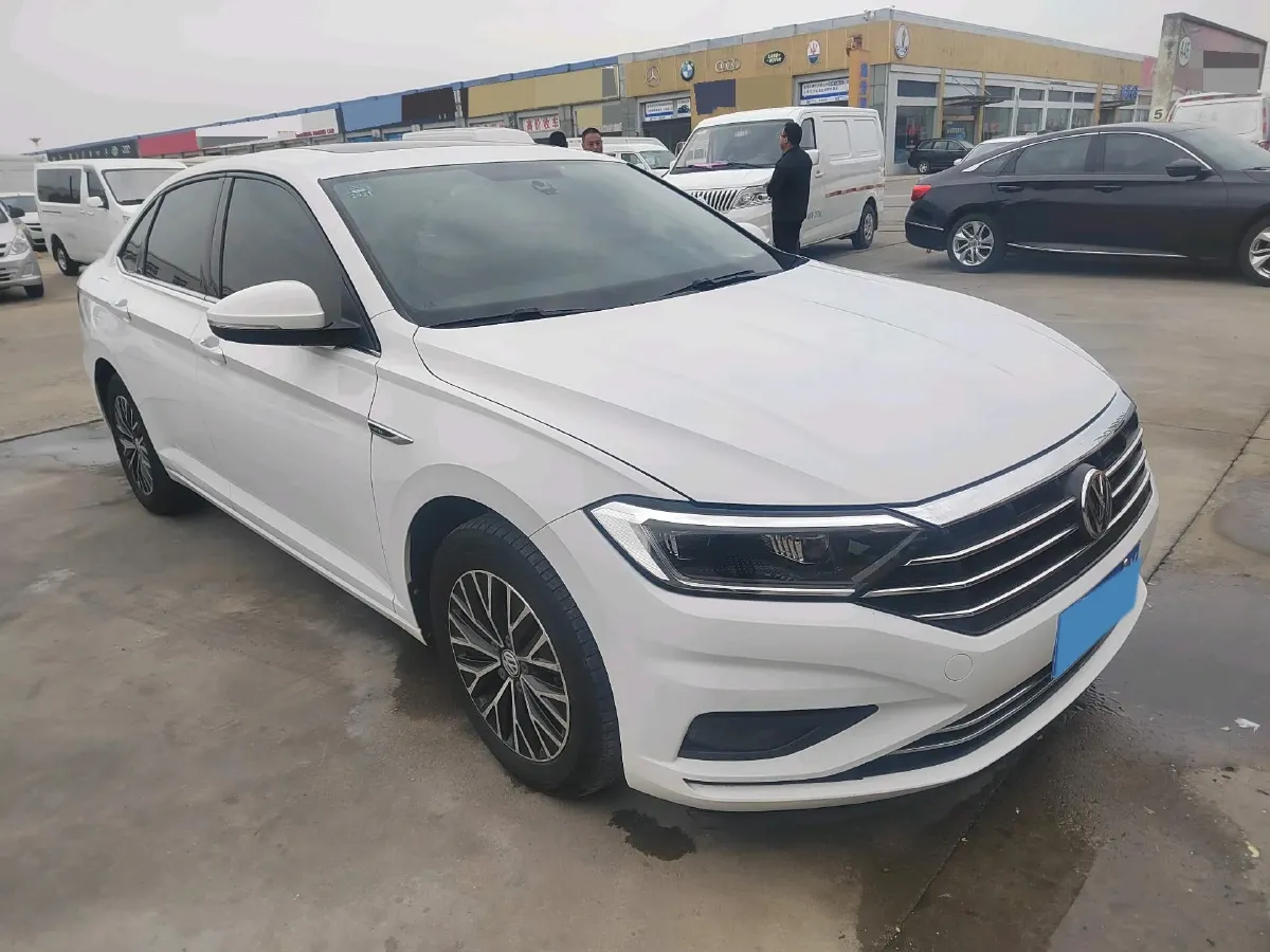 2019 Jeep Renegade 1.3T 173HP L4 7DCT,autocango,china used car exporter,china ev exporter,chinese used car exporter,chinese used ev exporter