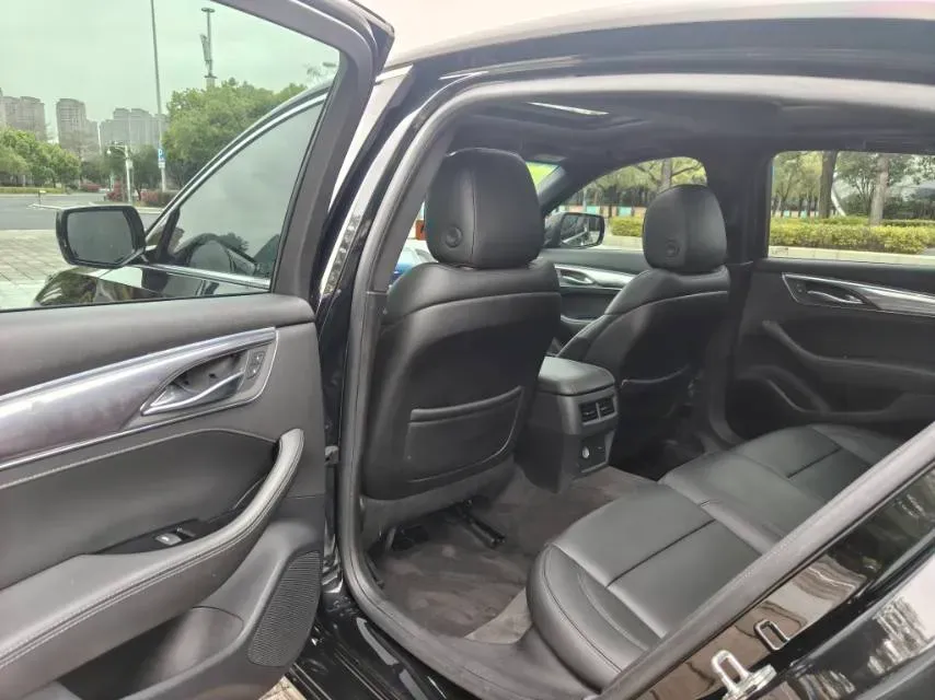 2020 Cadillac CT5 2.0T 241HP L4 10AT,autocango,china used car exporter,china ev exporter,chinese used car exporter,chinese used ev exporter