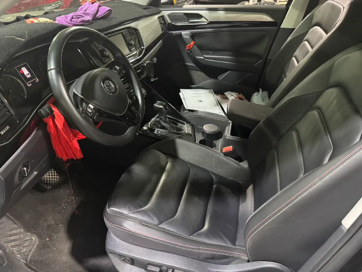 2019 Jeep Cherokee 2.0T 234HP L4 9AT,autocango,china used car exporter,china ev exporter,chinese used car exporter,chinese used ev exporter