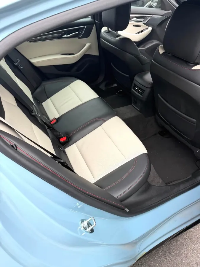 2025 Cadillac CT5 2.0T 237HP L4 10AT,autocango,china used car exporter,china ev exporter,chinese used car exporter,chinese used ev exporter