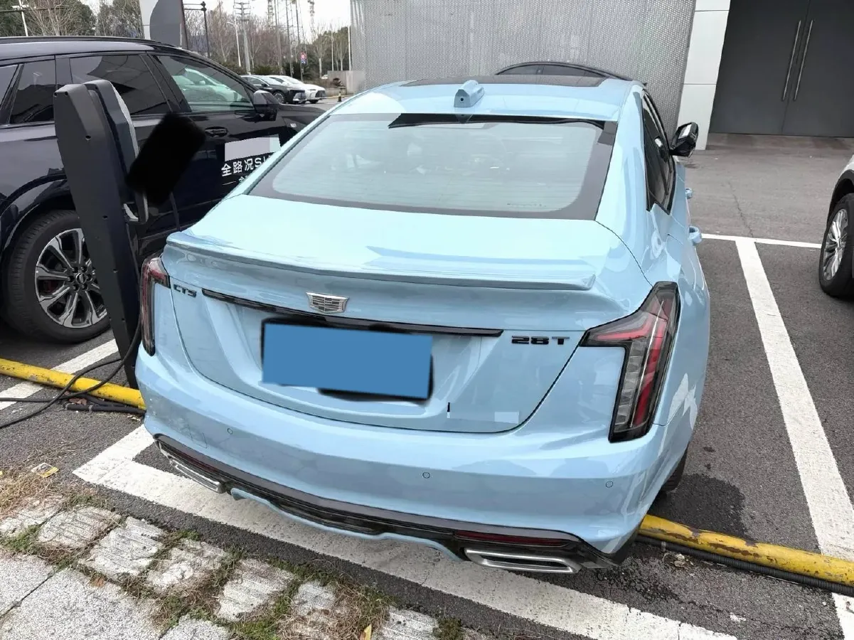 2025 Cadillac CT5 2.0T 237HP L4 10AT,autocango,china used car exporter,china ev exporter,chinese used car exporter,chinese used ev exporter