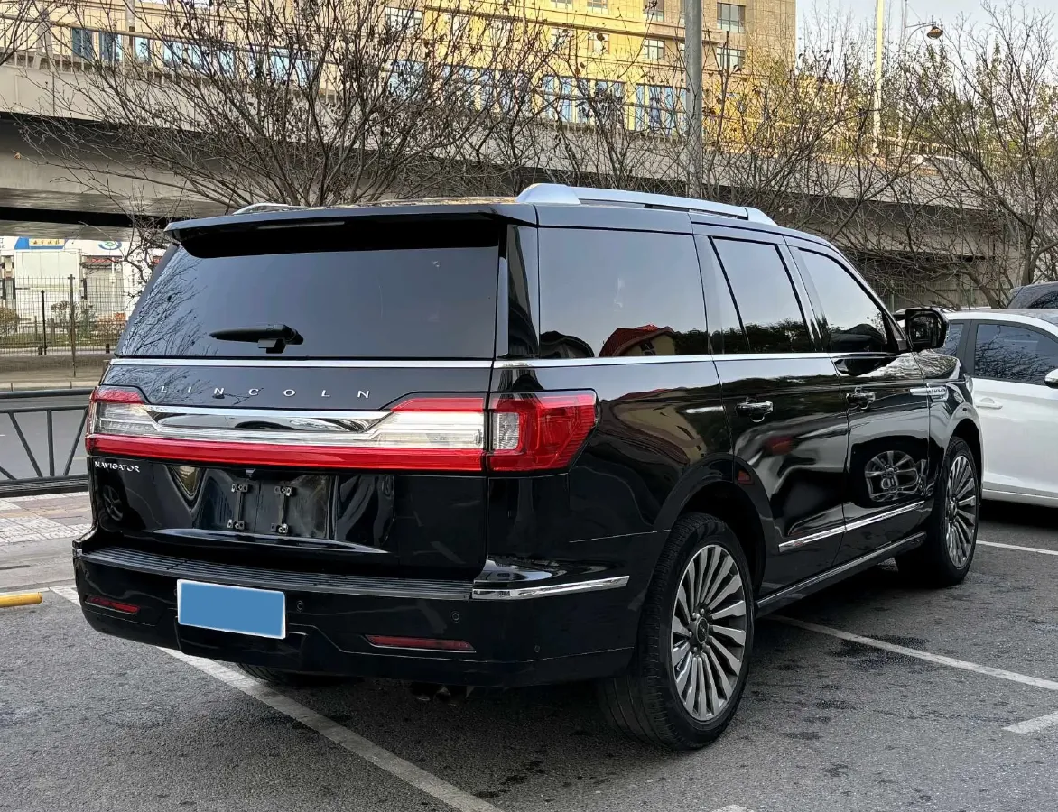 2020 Lincoln Navigator 3.5T 388HP V6 10AT,autocango,china used car exporter,china ev exporter,chinese used car exporter,chinese used ev exporter