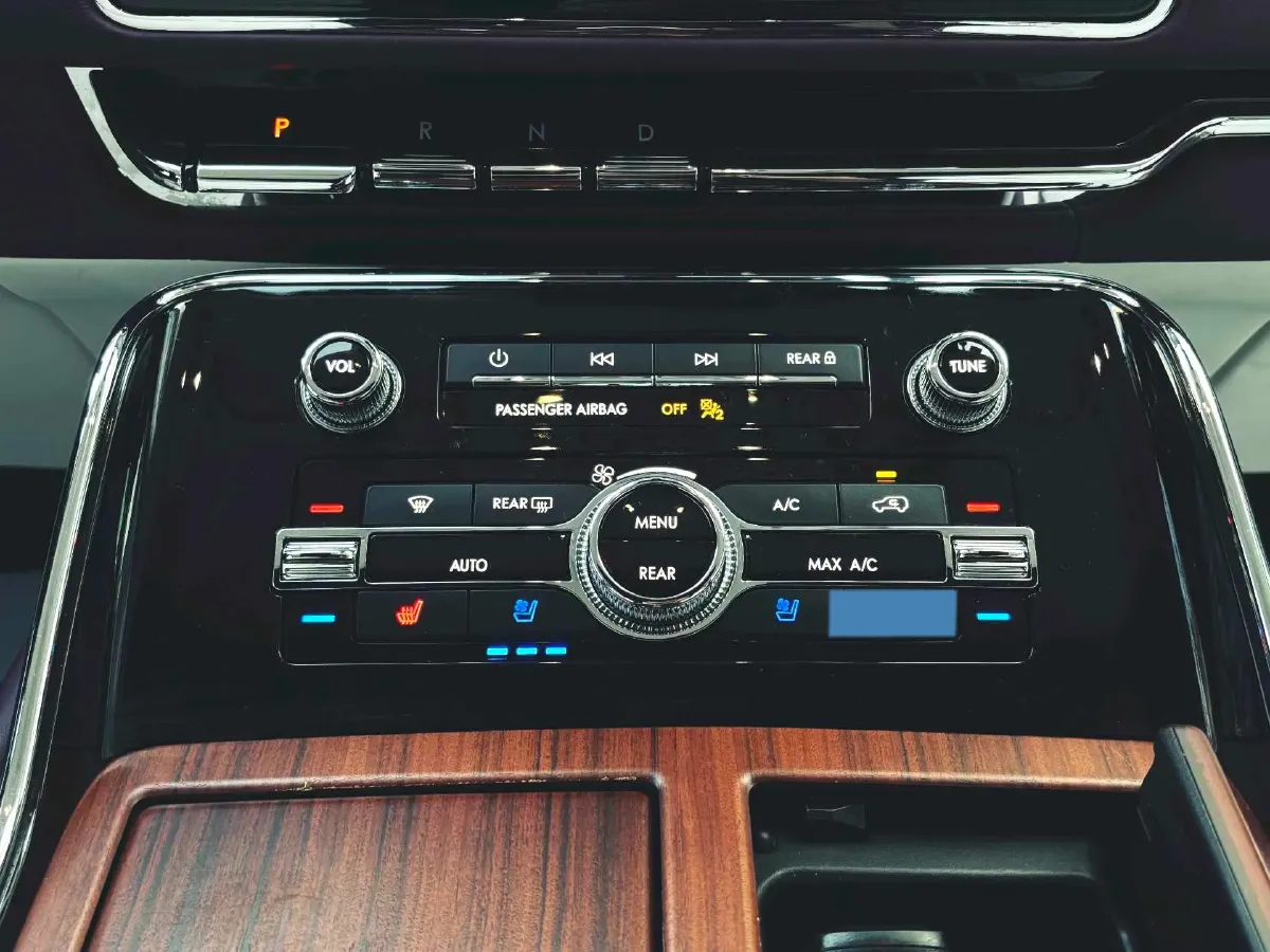 2020 Lincoln Navigator 3.5T 388HP V6 10AT,autocango,china used car exporter,china ev exporter,chinese used car exporter,chinese used ev exporter